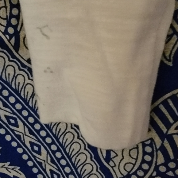 Lightweight v-neck with hood - Picture 6 of 6